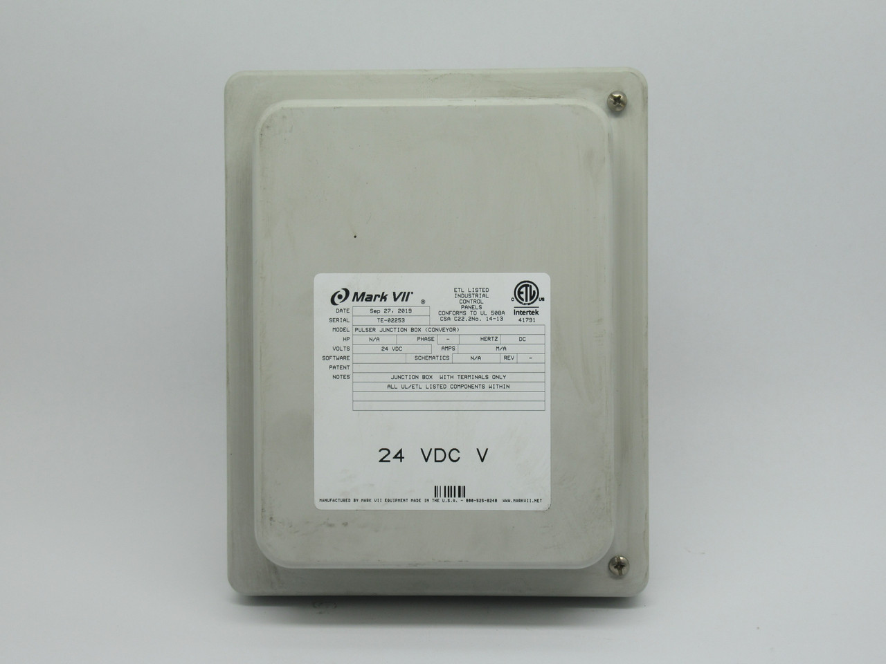 Allied Moulded Products AM864RH Wall Mount Enclosure 8x6x4 MISSING KNOCKOUT USED