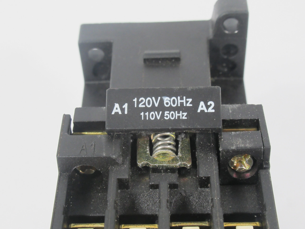 Lovato BF9.10-12060 Contactor 3-Pole 120/110V 60/50Hz 25A USED
