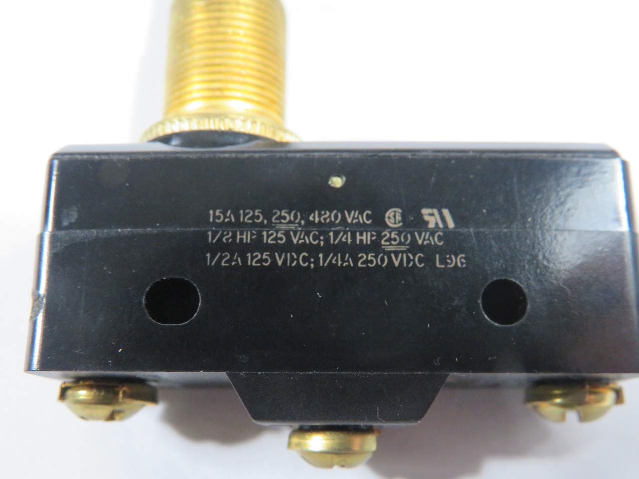 Microswitch BZ-2RQ18-A2 Roller Plunger Limit Switch MISSING NUTS NOP