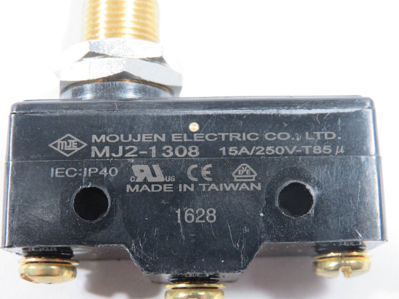 Moujen Electric MJ2-1308 Roller Plunger Limit Switch 15A@250V SHELF WEAR NOP