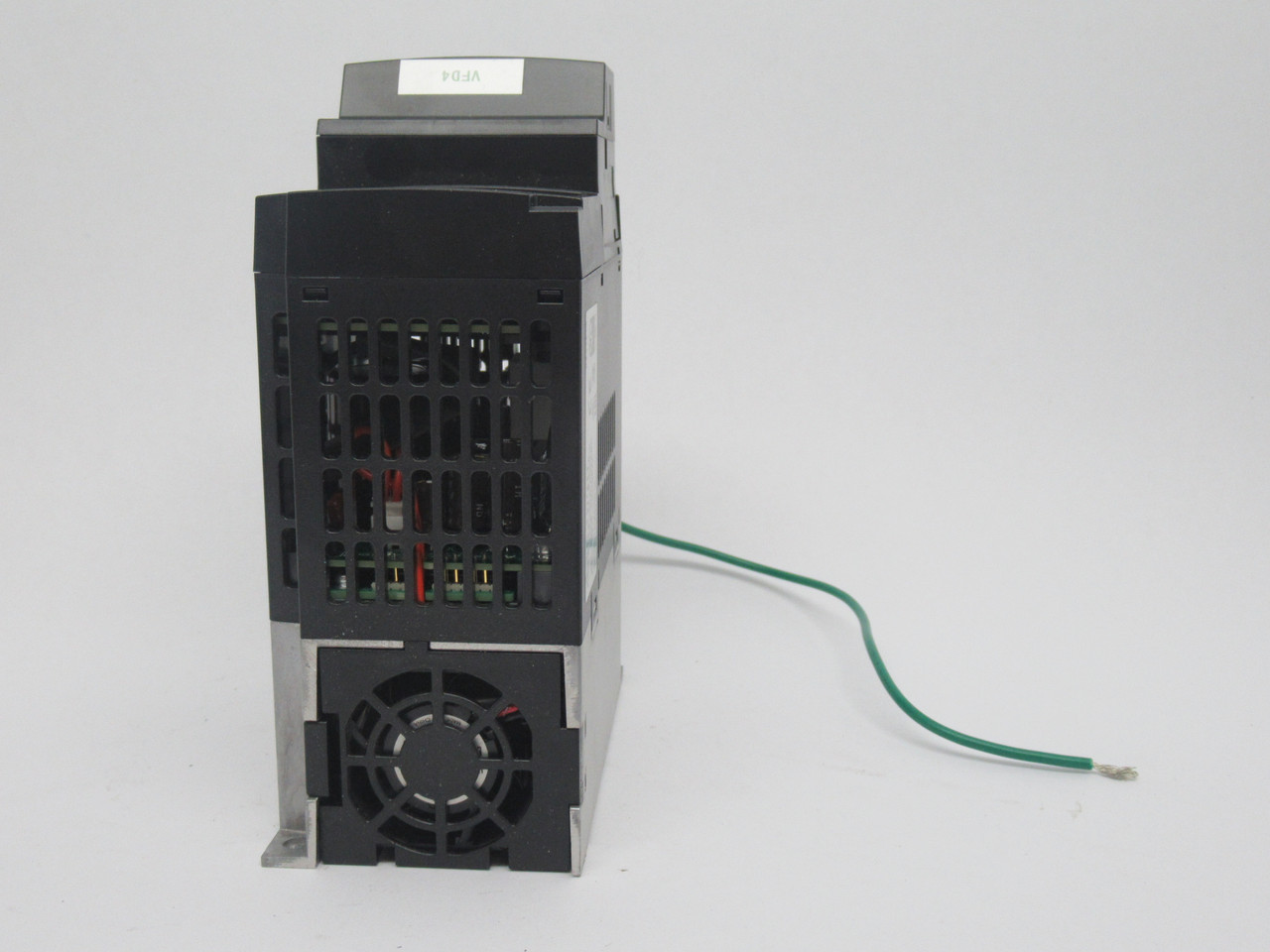 Omron 3G3MX2-A2007-V1 Multi Function Inverter Drive 0.75kW 200-240V 3PH NOP