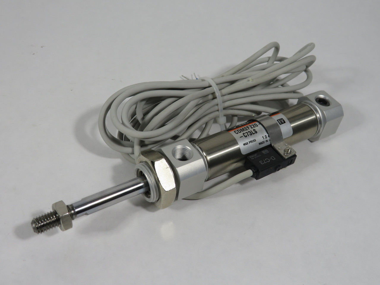 SMC CDM2FZ20-25T-C73LS Air Cylinder C/W Auto Switch 20mm B 25mm S BOX DAMAGE NEW
