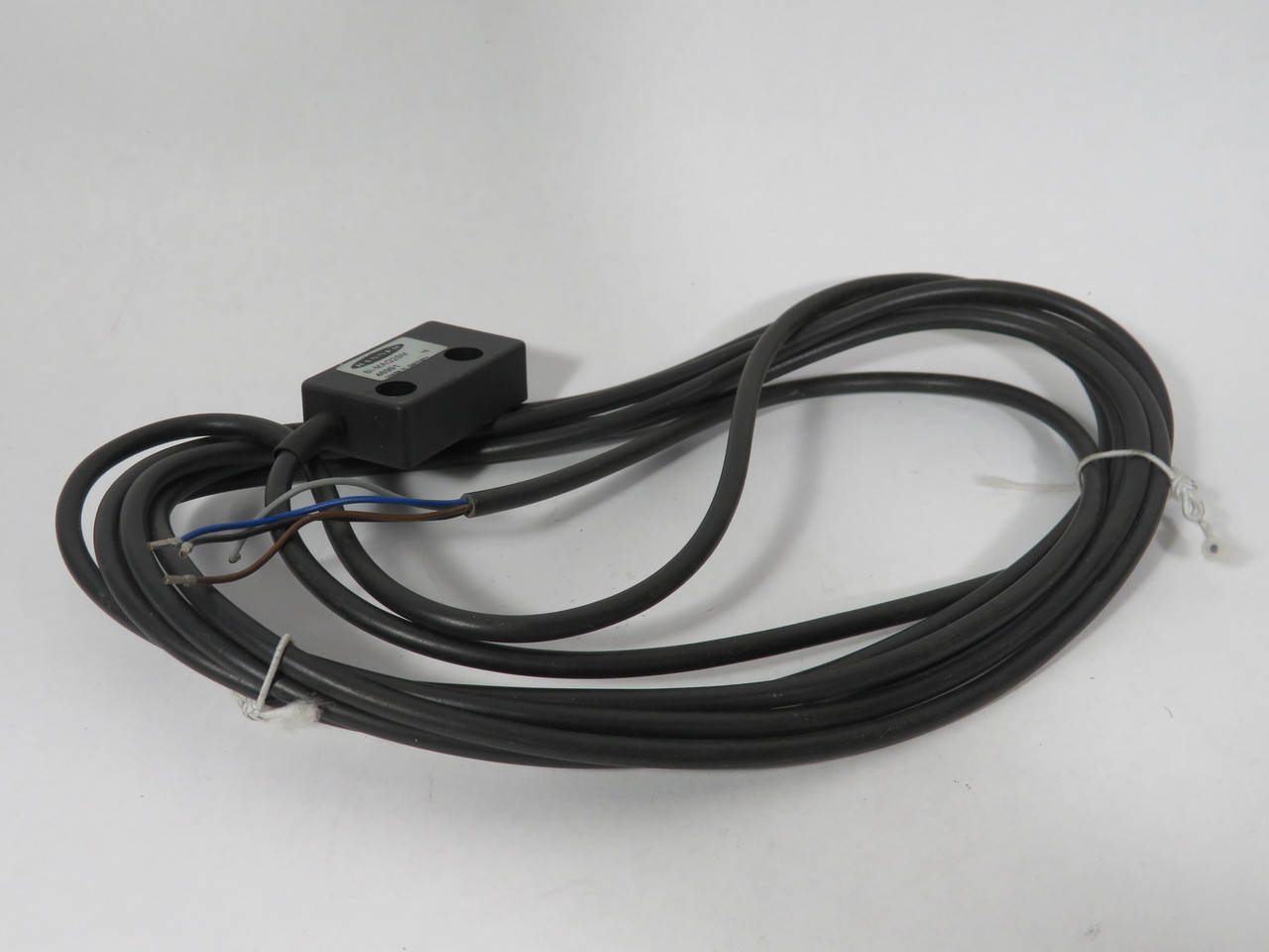 Banner 46991 SI-MAG2SM Magnetic Switch 30VDC 8mm Range 1NC 1NO 3m USED