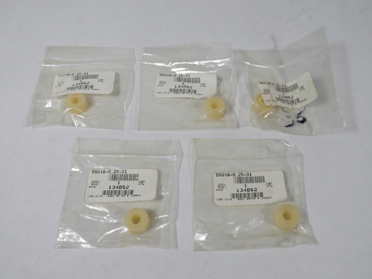 Generic DSU18-0.25-31 Urethane U-Seal 1/4" ID 5/8" OD 5/16" H Lot of 5 NWB