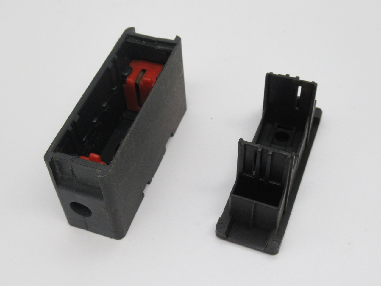 Dorman Smith C30 Safeloc Fuse Holder 30A 600V 1-Pole USED