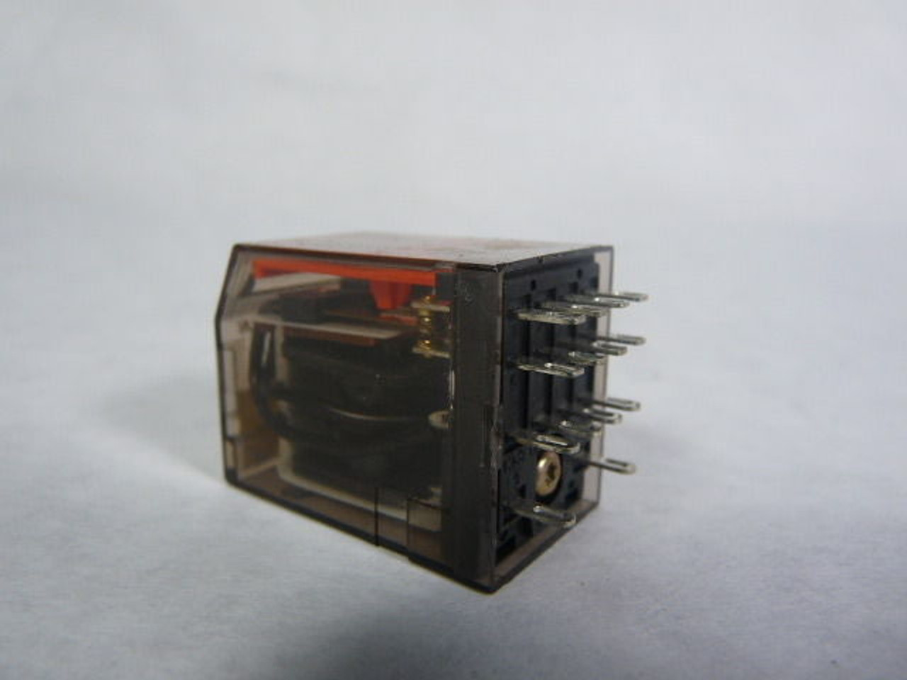 Schrack ZG400024 General Purpose Plug-In Relay 6A 250V USED