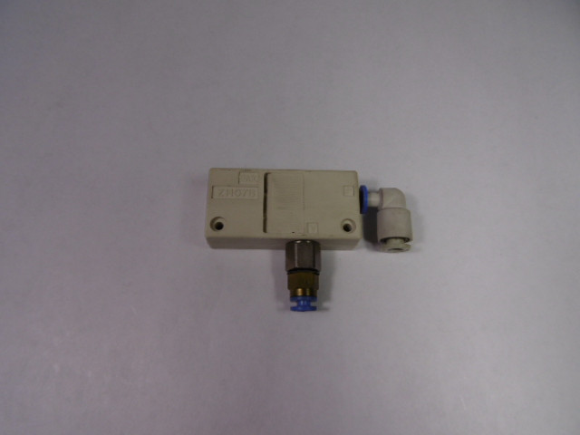 SMC ZH07B-06-06 Vacuum Ejector 0.7MM Nozzle 6MM Ports USED