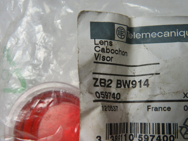 Telemecanique ZB2-BW914 Circular Illuminated Pushbutton Lens Red 22MM ! NWB !
