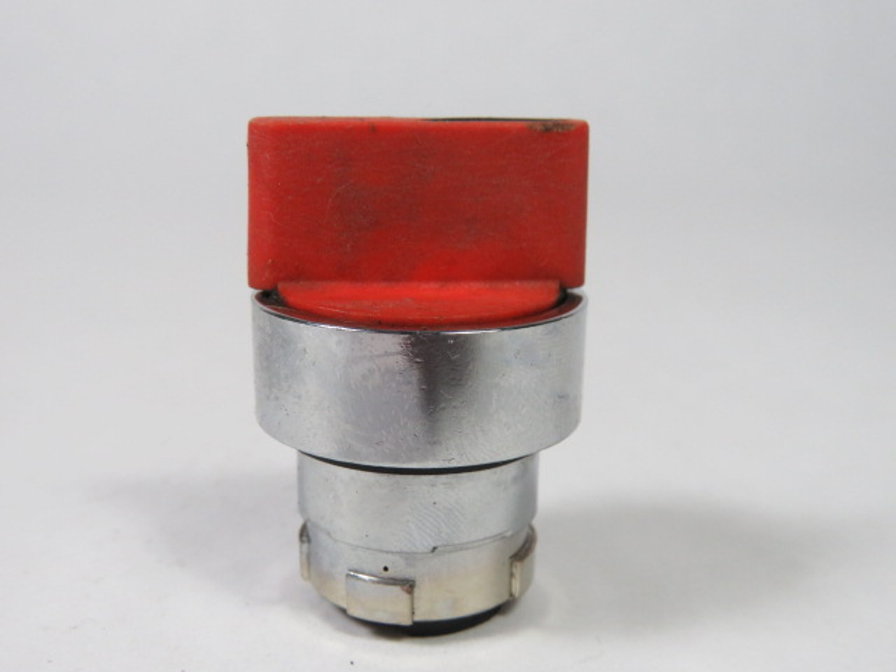 Telemecanique ZB2BD204 Selector Switch Knob 2-Position Red USED
