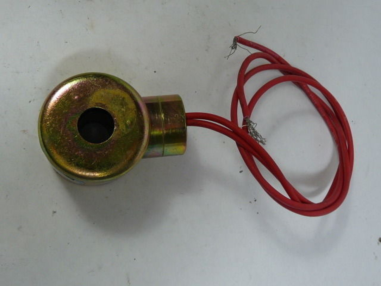 Skinner V53ALB1100 Valve Solenoid 120V 100PSI 50/60Hz USED
