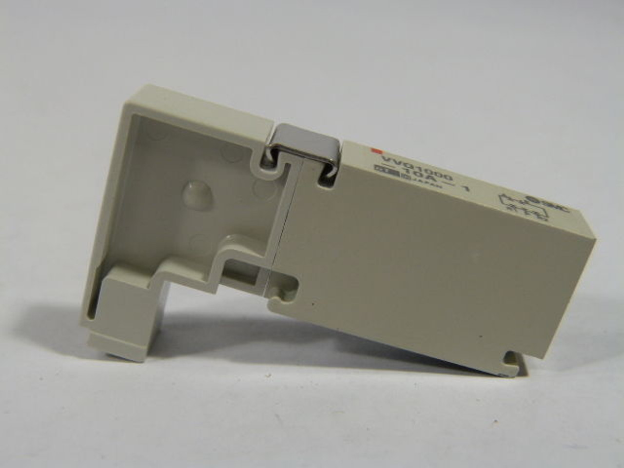 SMC VVQ1000-10A-1 Solenoid Valve ! NEW !