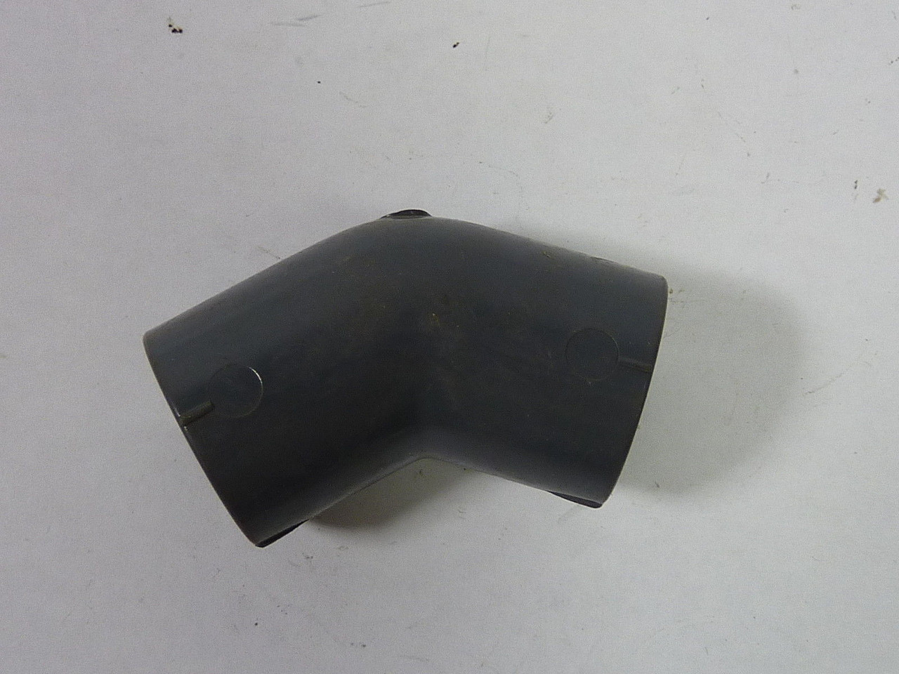 Chemkar SCH80 D2467 817005 PVC Elbow Fitting 1/2 Inch USED