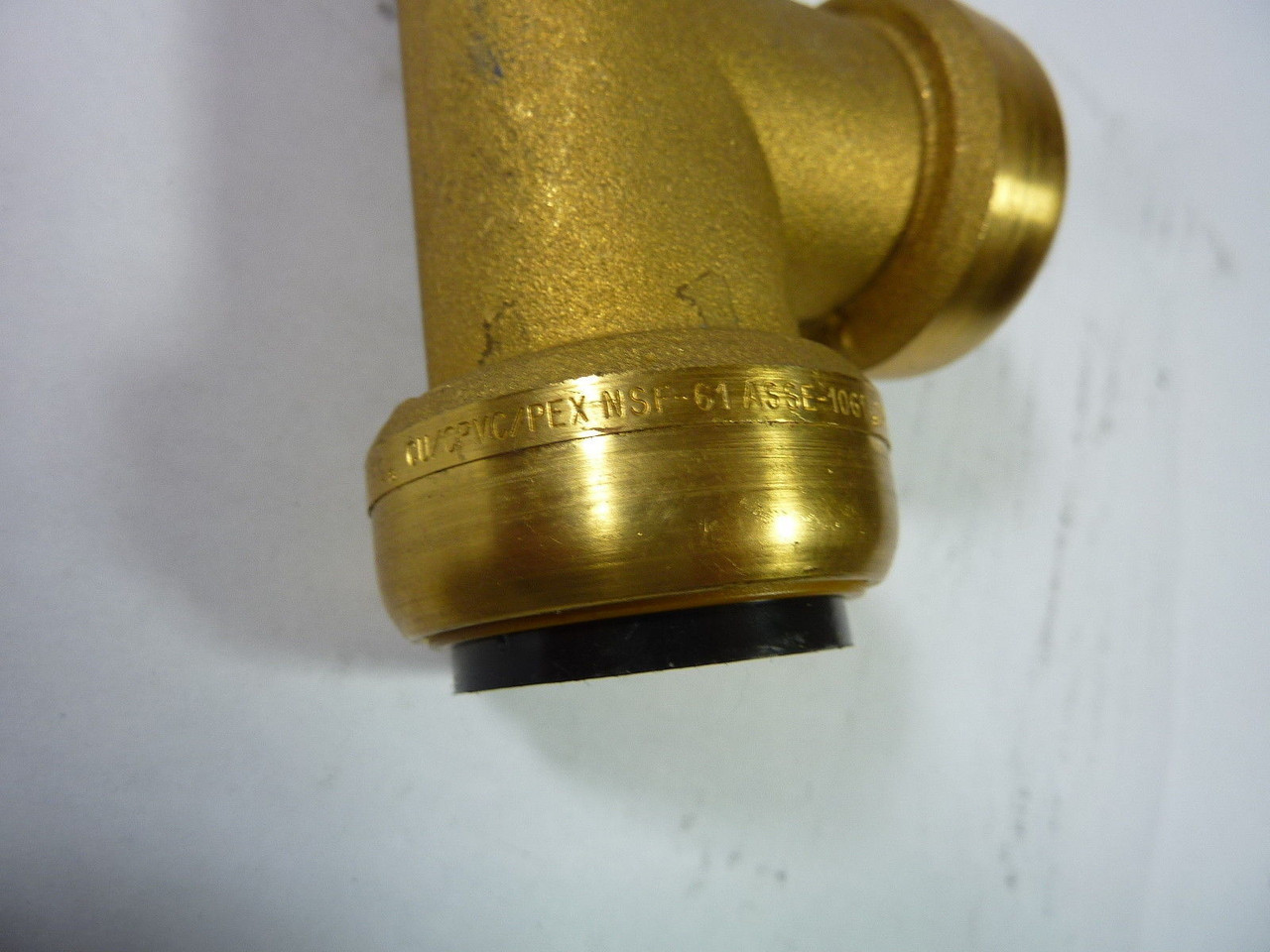 Tectite Push Tee Valve 1 Inch USED