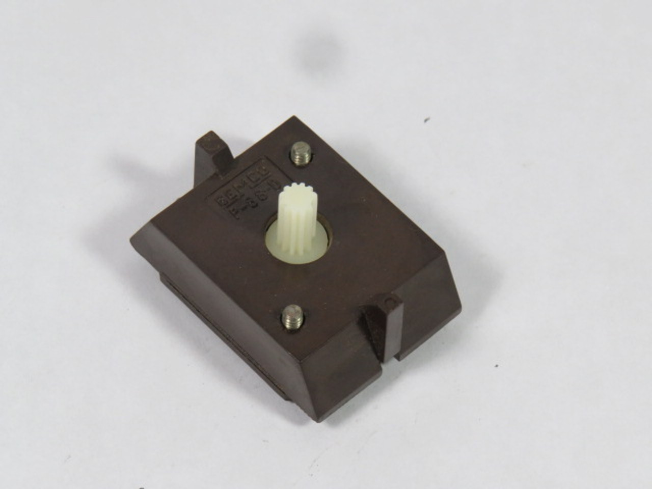 Gemco P-88-D Contact Block Long Stem USED