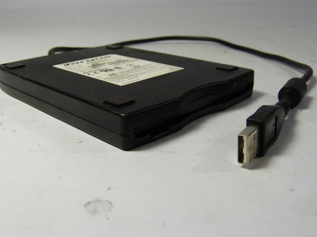 Targus PA905C USB External Floppy Drive Black USED
