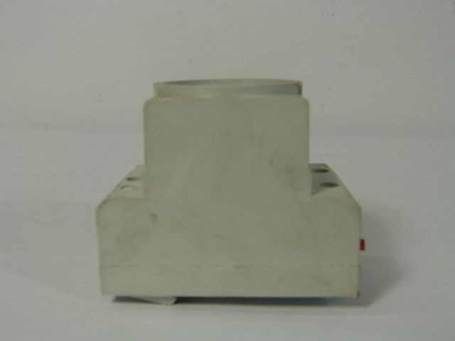 Hager N129 Electrical Receptacle Connector USED