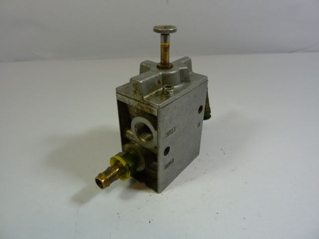 Festo 9857 MFH-3-1/2 Solenoid Valve w/ Manual Override USED