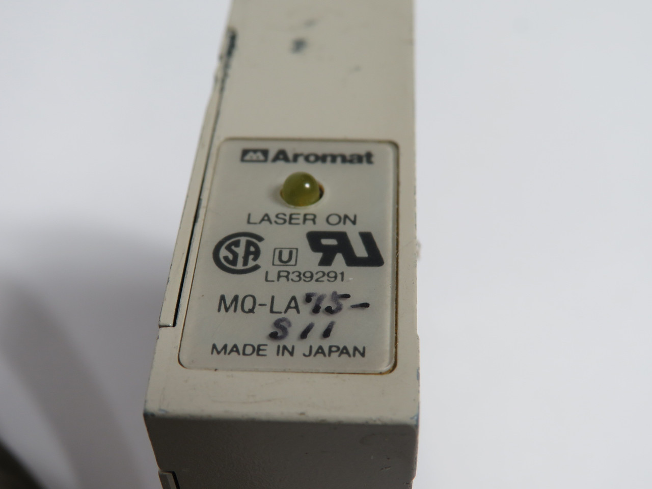 Aromat MQ-LA75-S11 Laser Sensor SHELF WEAR USED