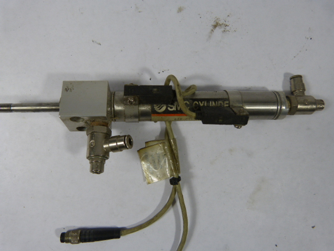 SMC NCDMR075-0300 Pneumatic Cylinder USED