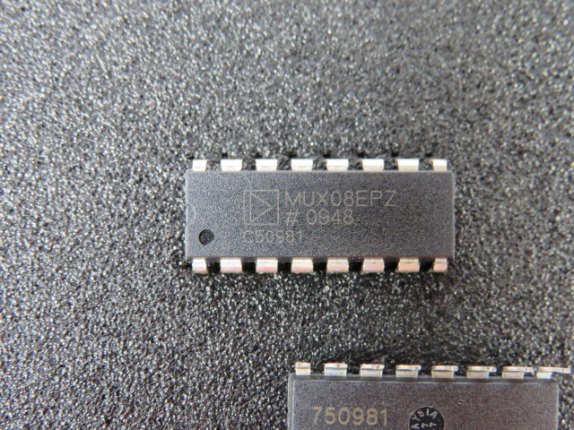 ADI MUX08EPZ Analog Multiplier Chip 16-Dip Pack Of 2 NEW