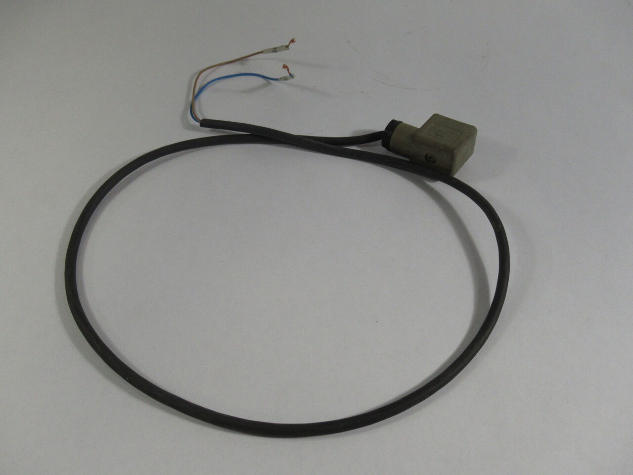 K&B MSD6 Solenoid Connector 10A 250V 2ft Cable USED