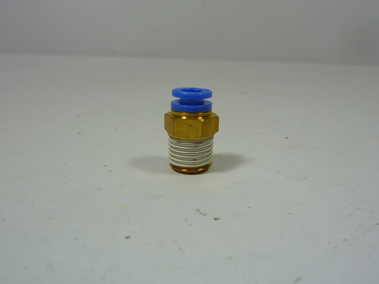 SMC KQH06-02S Pneumatic Fitting  NEW