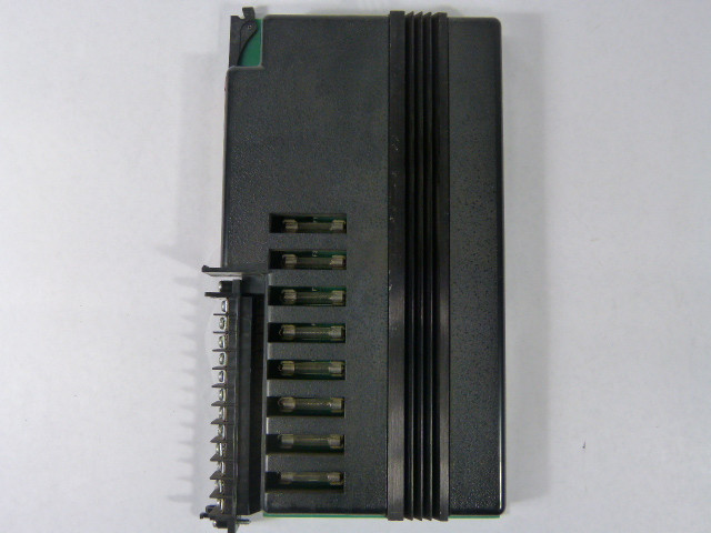 Square D Symax HOM-241 Series B Output Module 8-Function 9-55VDC USED