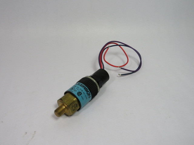 Wilkerson K18-02-C000 Pressure Switch 5A 125-250V 15-1000PSI .1-0.69MPa USED