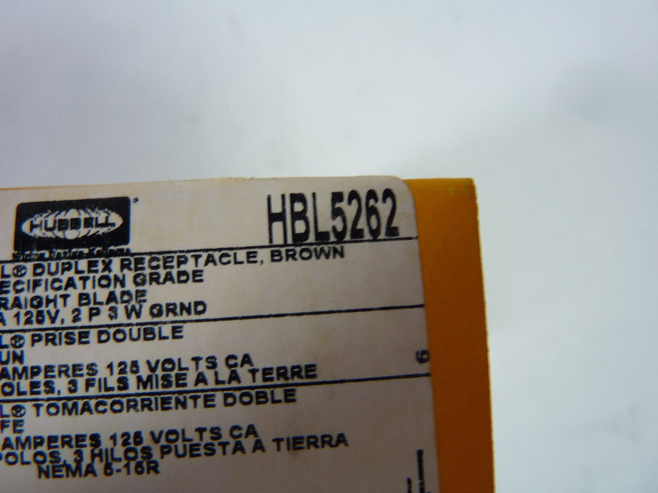 Hubbell HBL5262 Duplex Receptacle 15A 125V ! NEW !