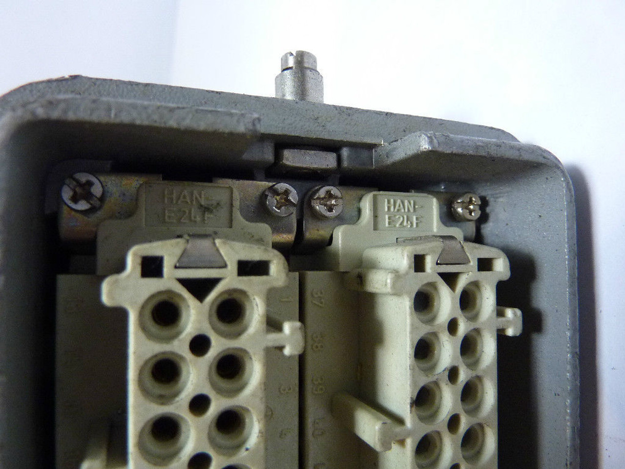 Harting HAN-E24F Connector Receptacle 2 Din USED