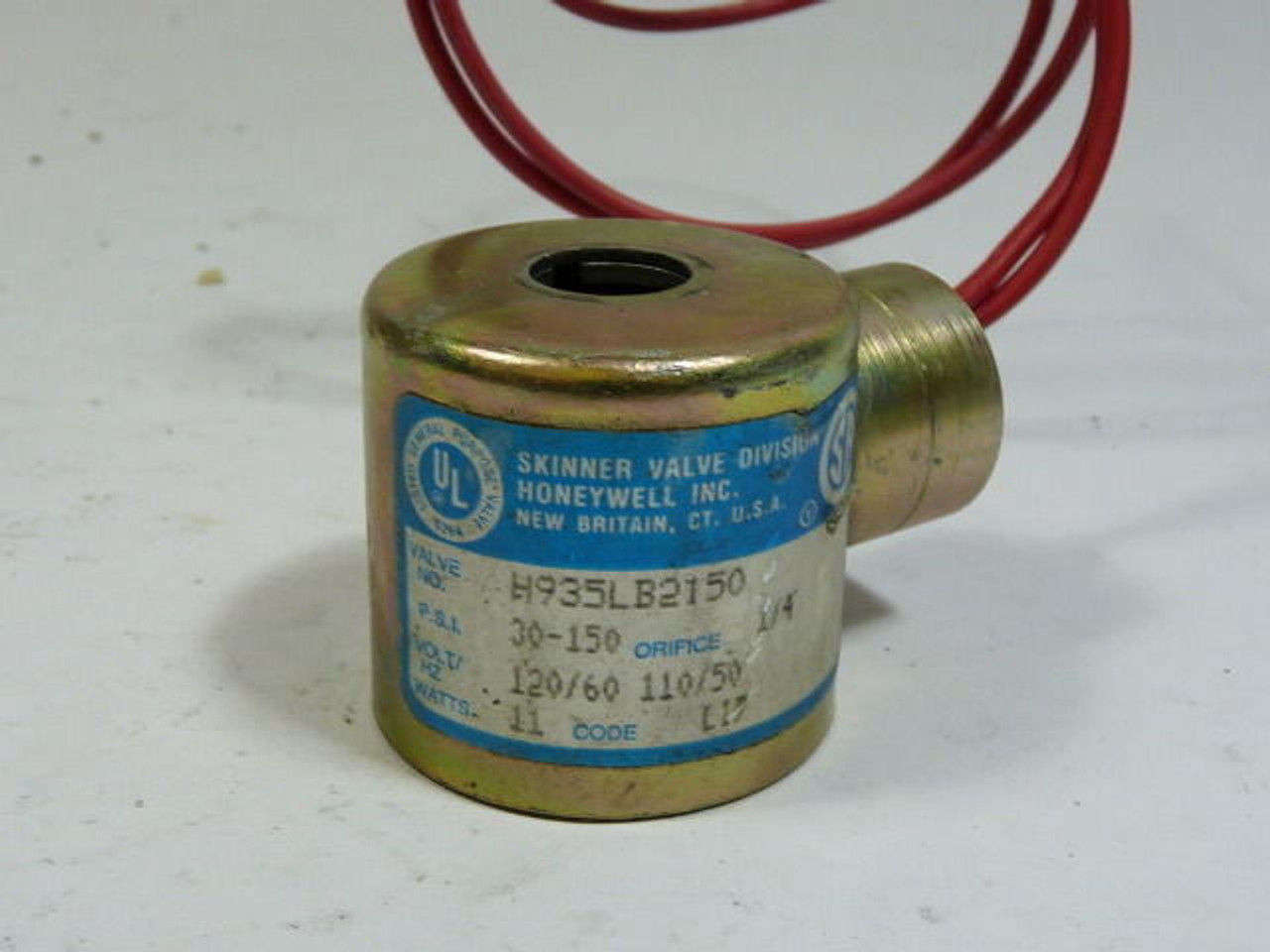 Skinner H935LB21250 Solenoid Valve 10W 120VAC 50/60Hz USED