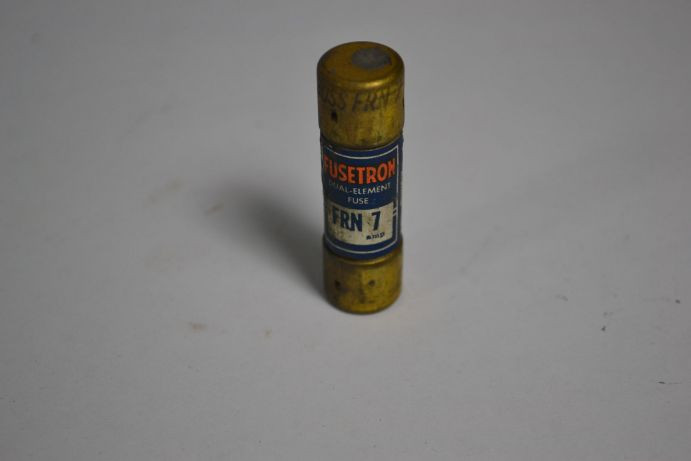 Fusetron FRN-7 Dual Element Fuse 7A 250V USED