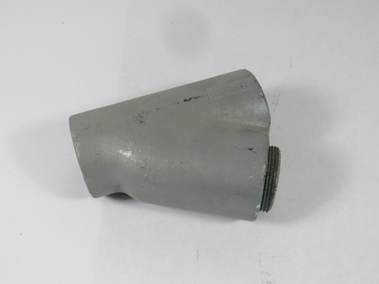 Appleton EYSF-150 Fill Vertical Conduit Sealing Fitting 1-1/2" USED
