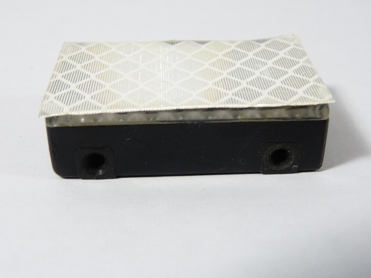 Omron E39-R3 Sensor Reflector 23mmx38mm USED