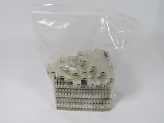 Entrelec D4/6R121 Terminal Block Lot of 24 GREY USED