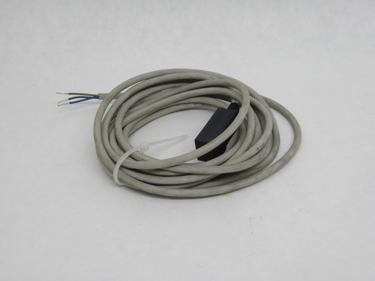SMC D-G5PL Auto Switch 4.5-28VDC 10mA 3-Wire PNP 3m L USED