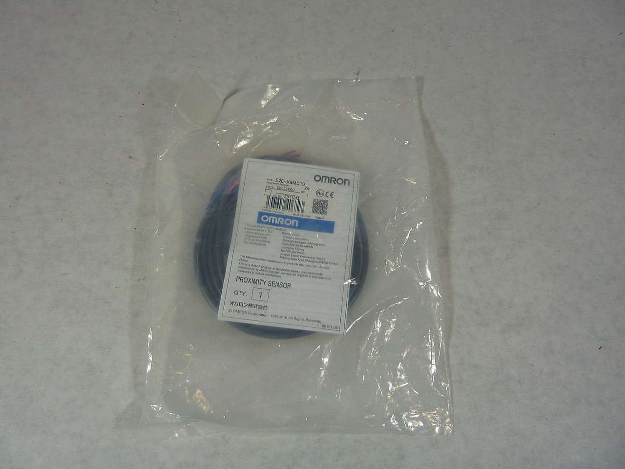 Omron E2E-X8MD1S Proximity Sensor 12-24VDC ! NEW !