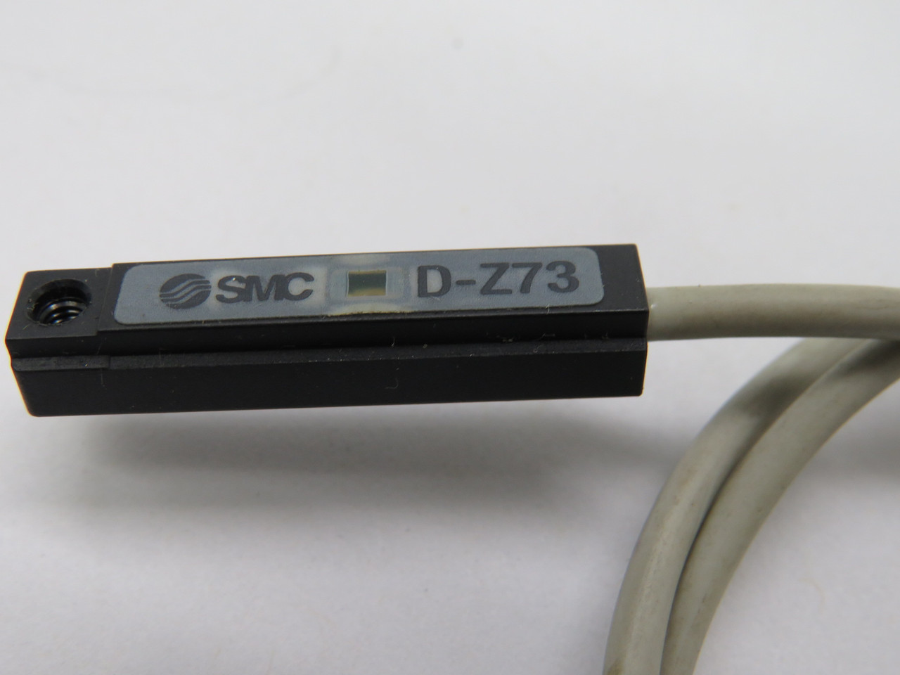 SMC D-Z737 Reed Switch w/RED LED 2W 100VAC 24VDC 0.5m USED