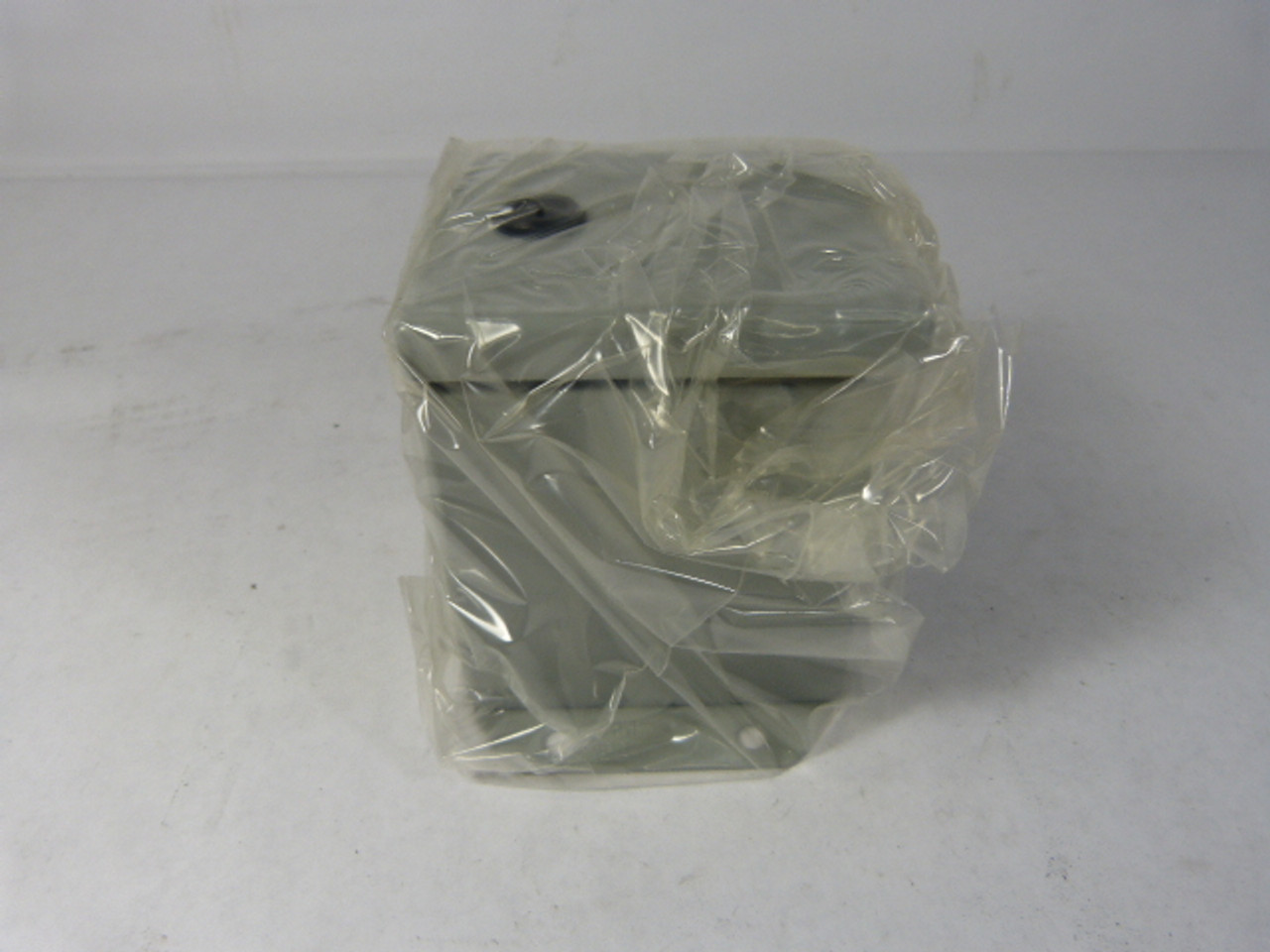 Hammond EJ444 1 Door Enclosure 4X4X3 ! NEW !