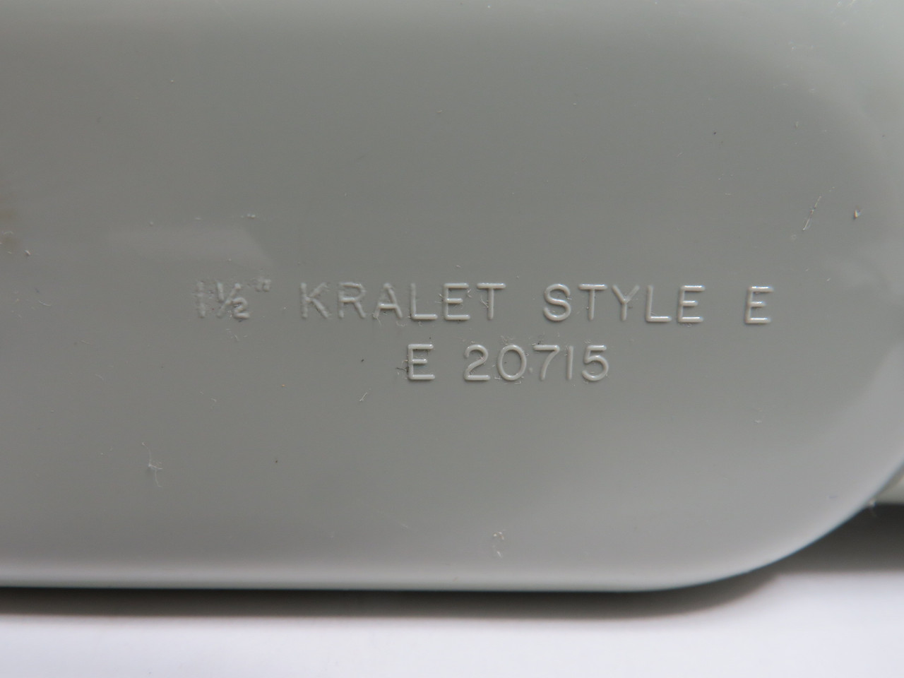 Kraloy E20715 Conduit Body 1-1/2" w/ 1-1/4” Cover *No Screws/Dmg Gasket* NOP