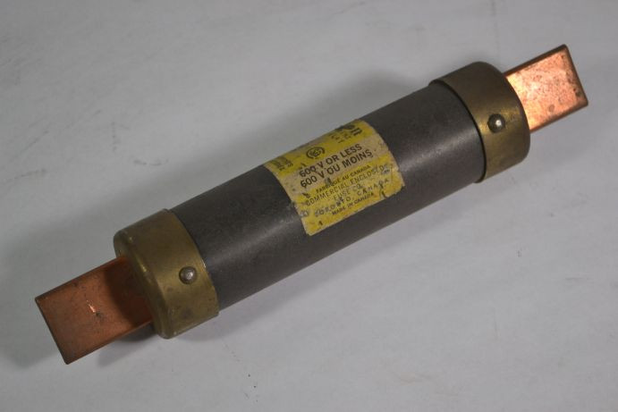 Cefcon CRS-150 Time Delay Dual Element Fuse 150A 600V USED