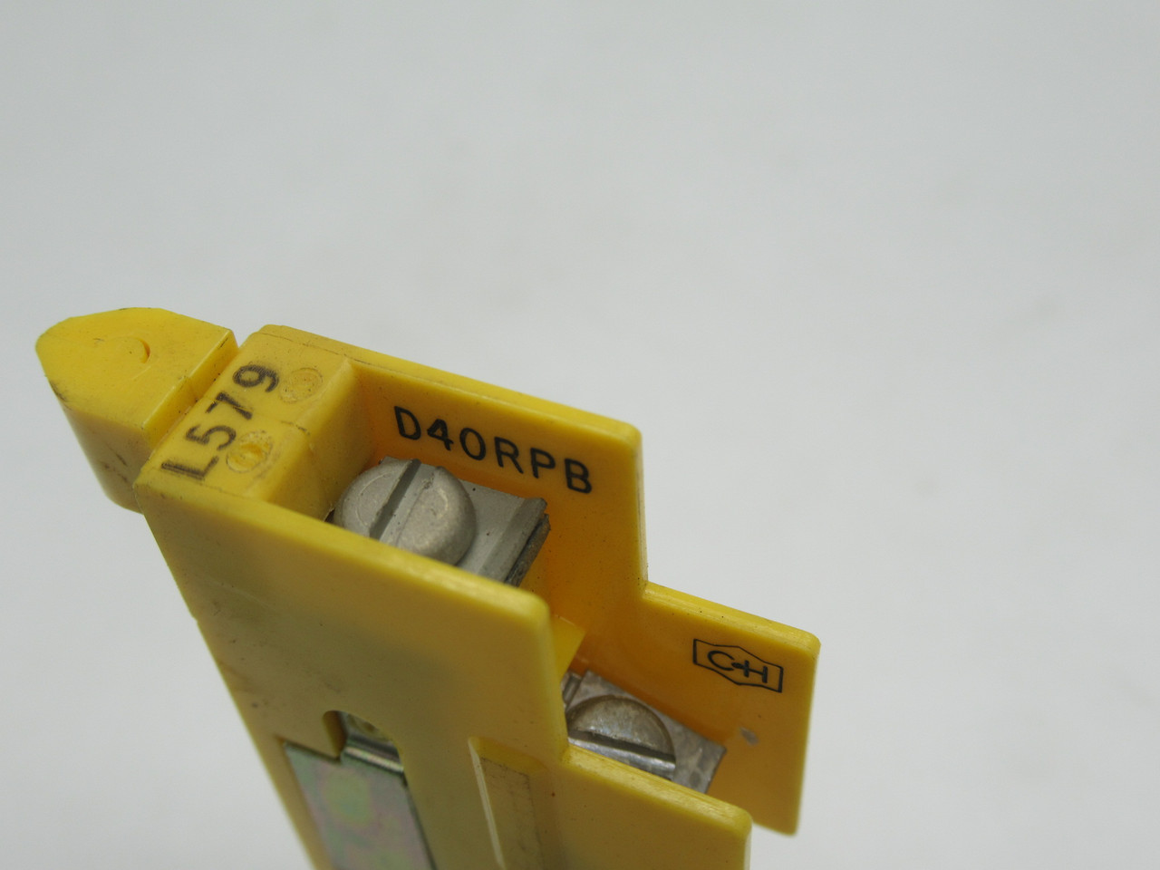 Cutler-Hammer D40RPB Reed Relay Normally Closed Pole Yellow USED