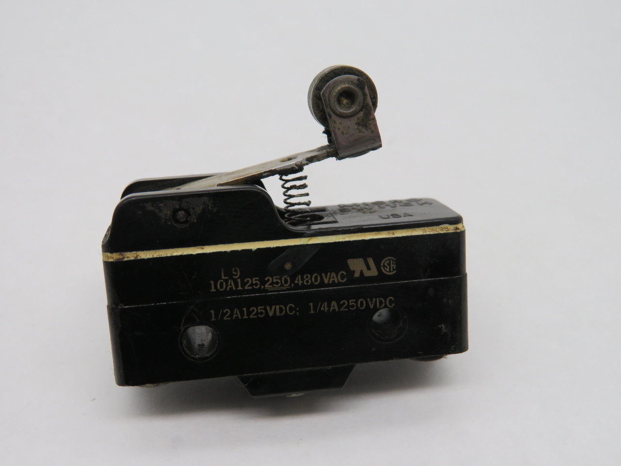 Honeywell BZ-3RW8221555513T Limit Switch 10amp USED
