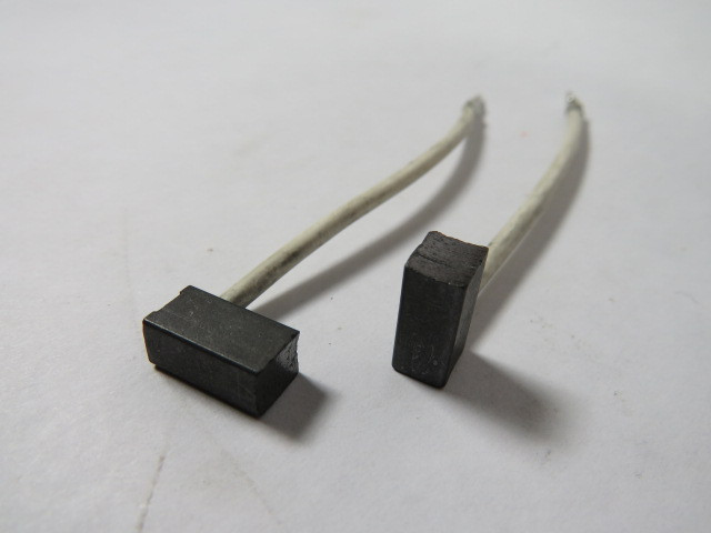 Dewalt BD679967-00 Replacement Motor Brush Set of 2 NOP