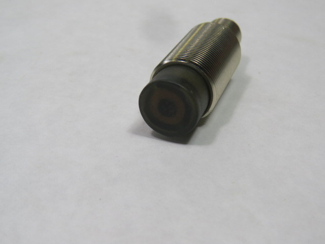 Balluff BES-516-360-E5-Y-S4 Proximity Sensor USED