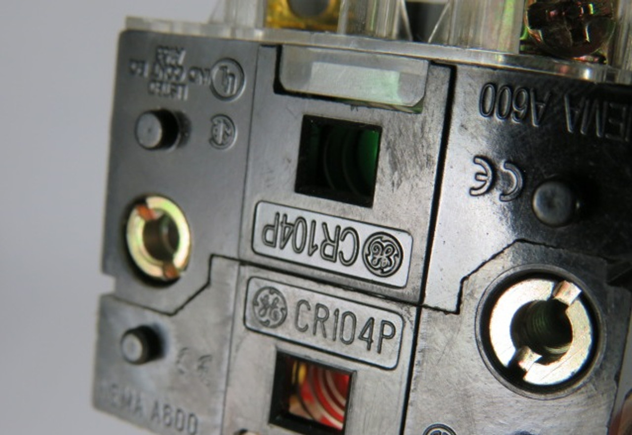 General Electric CR104PBG91R1 Push Button 1NO 1NC Red Flush Head USED