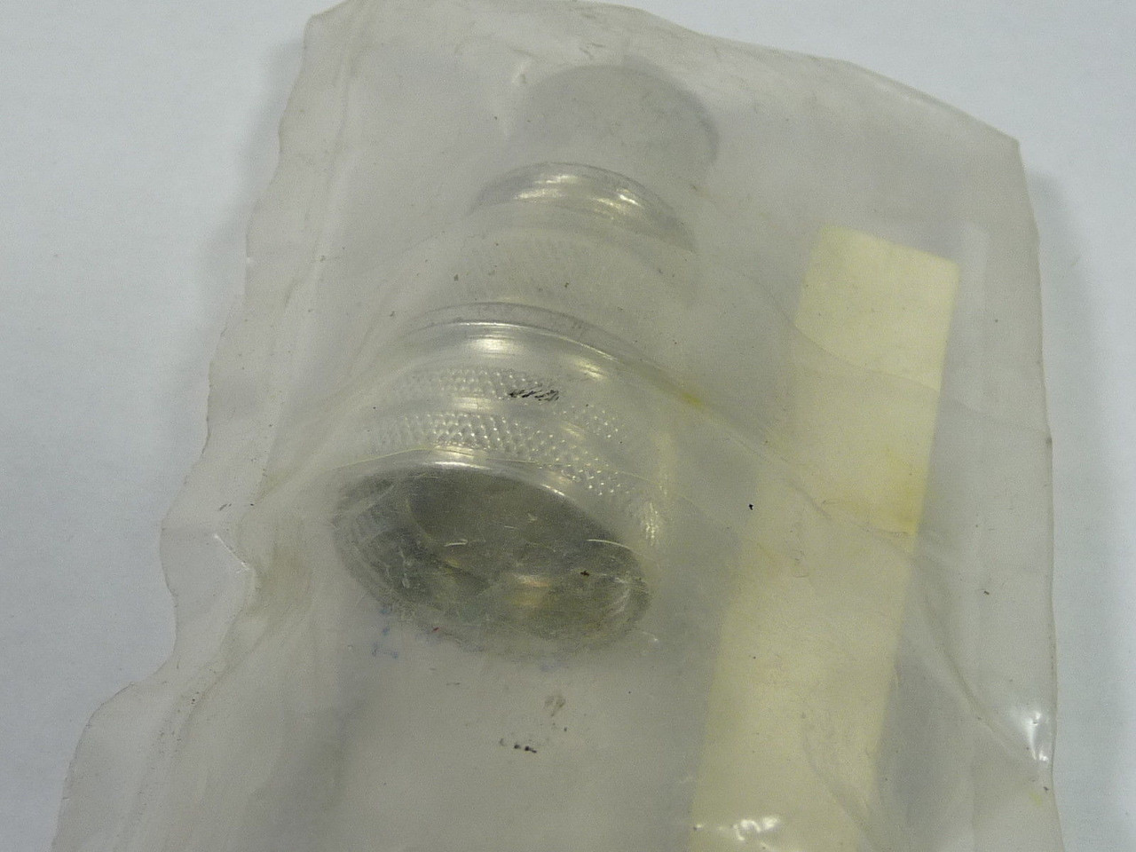 Amphenol 97-3106A-18 Connector Shell ! NEW !