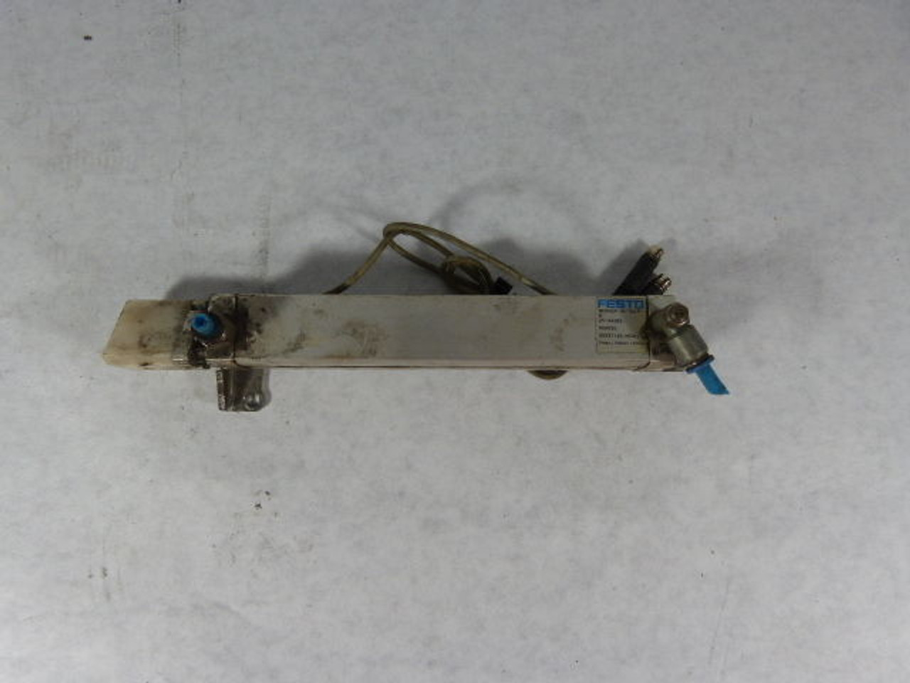 Festo ADNGF-16-150-P-A Pneumatic Cylinder 10 BAR 145psi USED