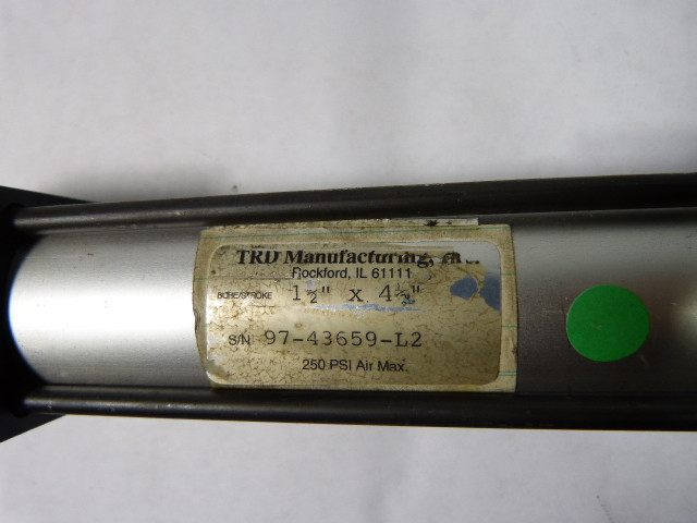 TRD MFG 97-43659-L2 Bore1.5   Stroke4.5  Air Cylinder USED