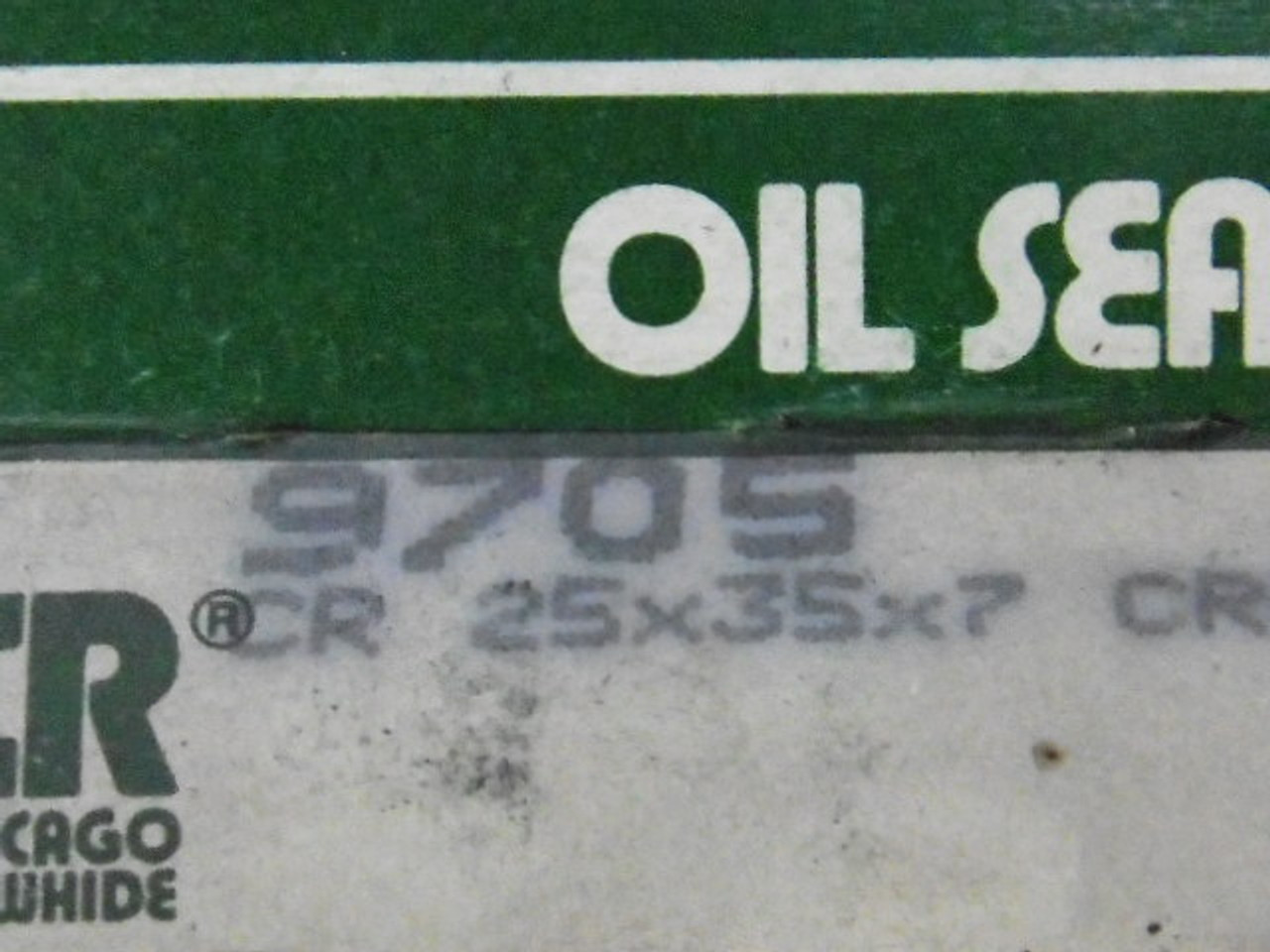 Chicago Rawhide 9705 Oil Seal 25x35x7mm ! NEW !